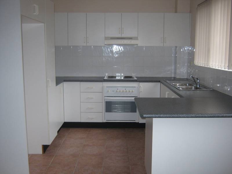 2/23 SHADFORTH ST, Wiley Park NSW 2195