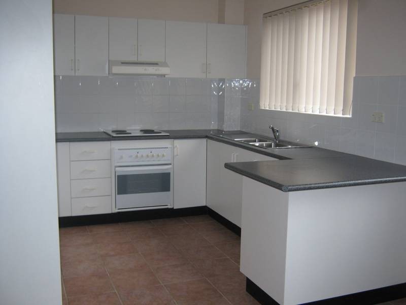 2/23 SHADFORTH ST, Wiley Park NSW 2195