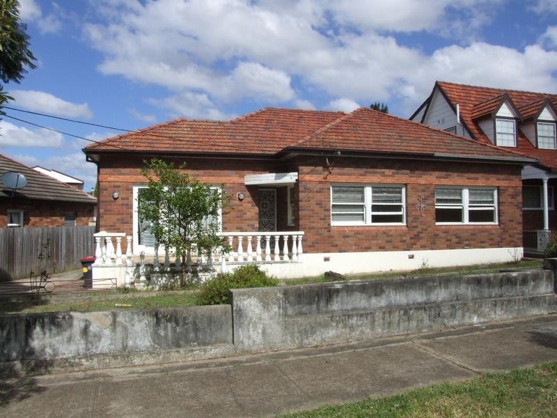 27 Paxton Avenue, Belmore NSW 2192