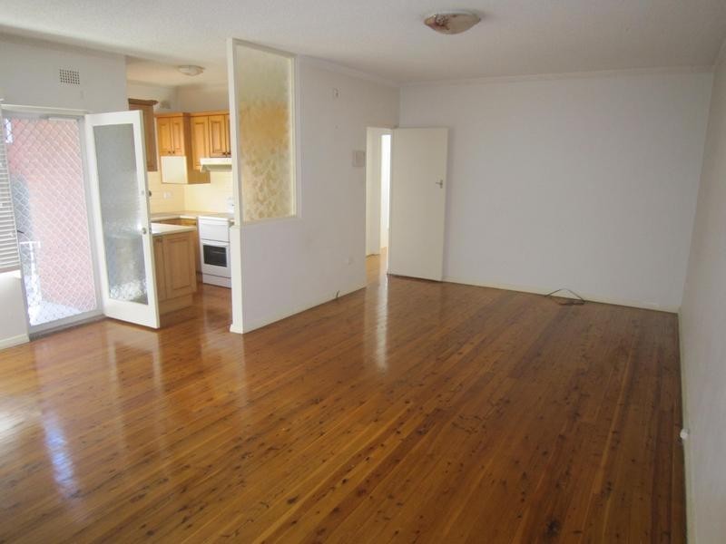 4/13 Phillip Street, Roselands NSW 2196