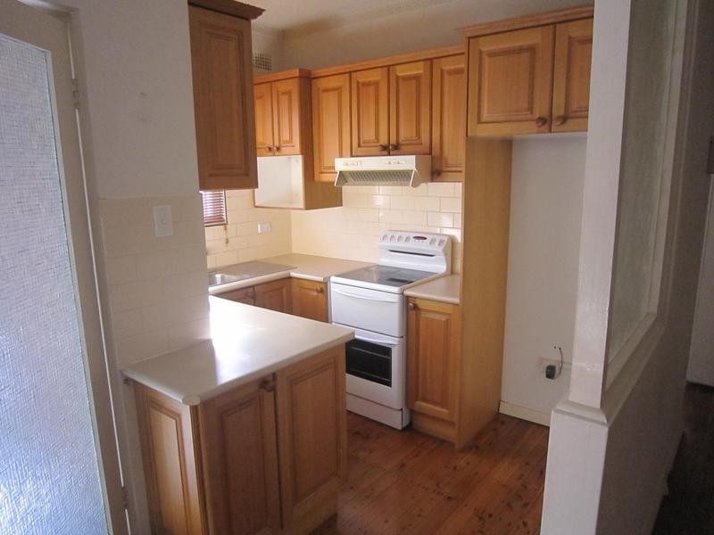 4/13 Phillip Street, Roselands NSW 2196