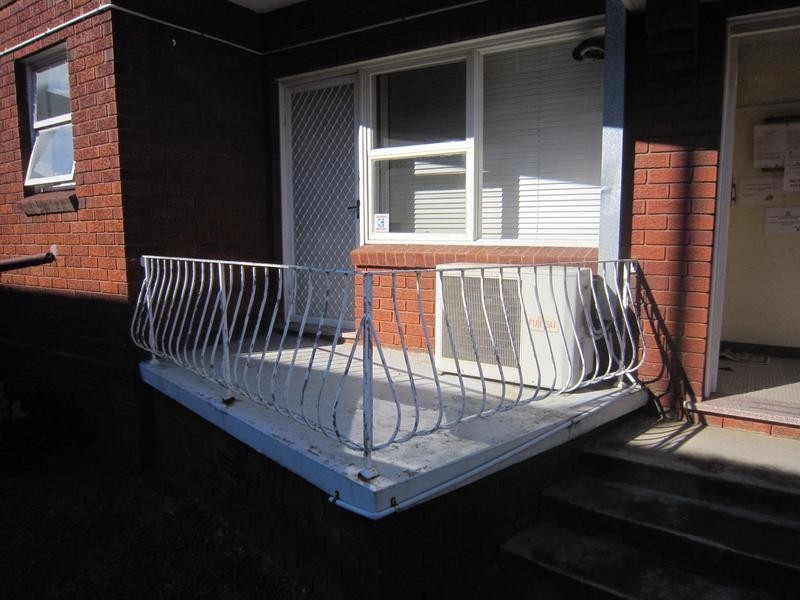 4/13 Phillip Street, Roselands NSW 2196