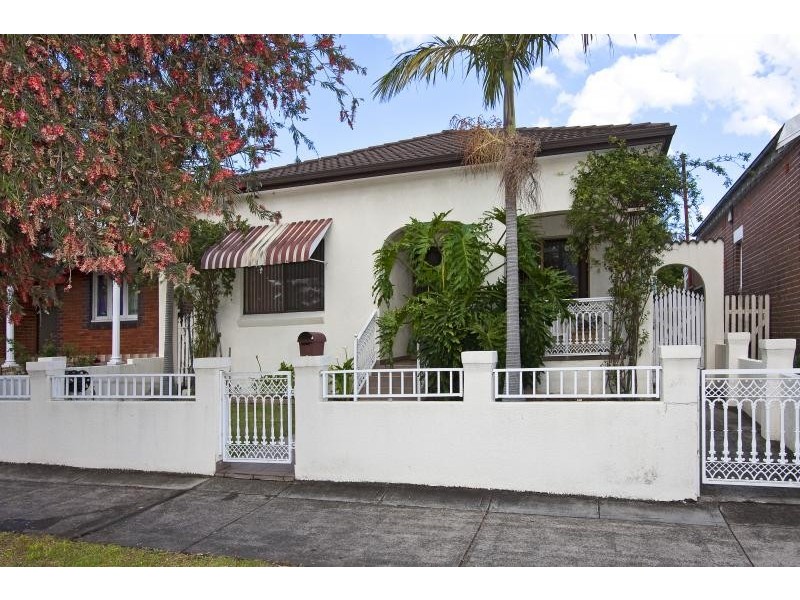 22 Leylands Parade, Belmore NSW 2192
