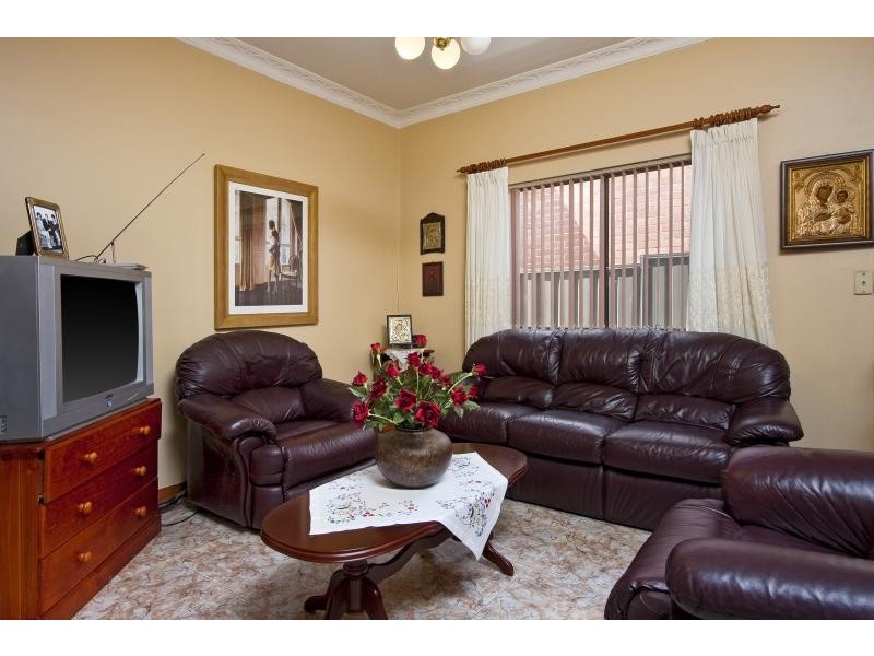 22 Leylands Parade, Belmore NSW 2192