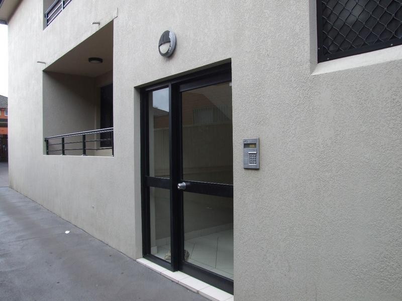 1/5 Allan Avenue, Belmore NSW 2192