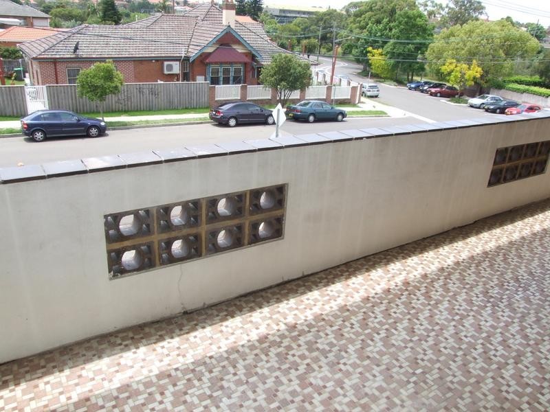 4/2 Sudbury Street, Belmore NSW 2192