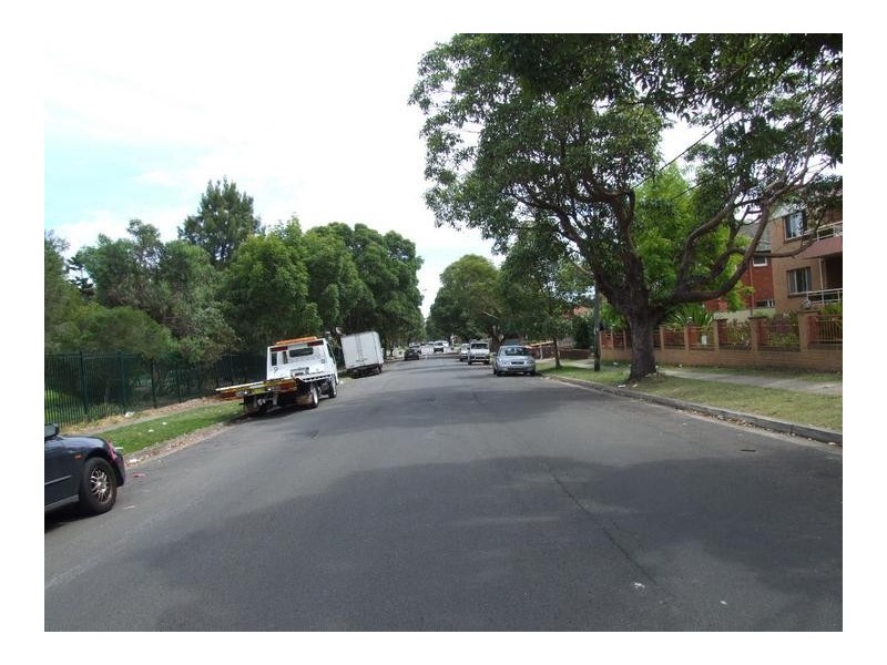 1/3-9 Second Ave, Campsie NSW 2194