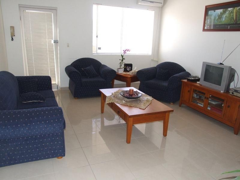 2/4 Chalmers Street, Belmore NSW 2192