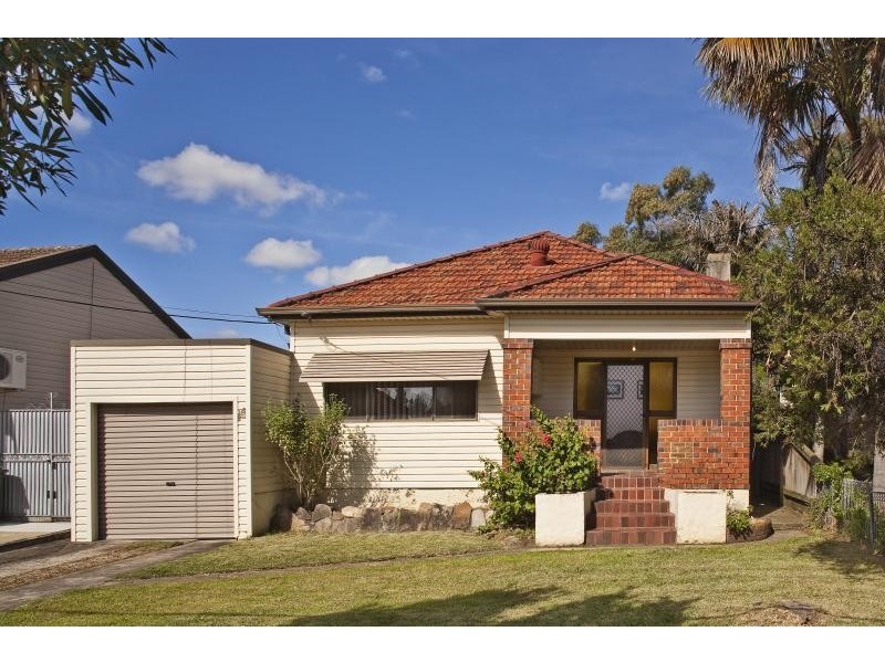 16 Excelsior Avenue, Belfield NSW 2191