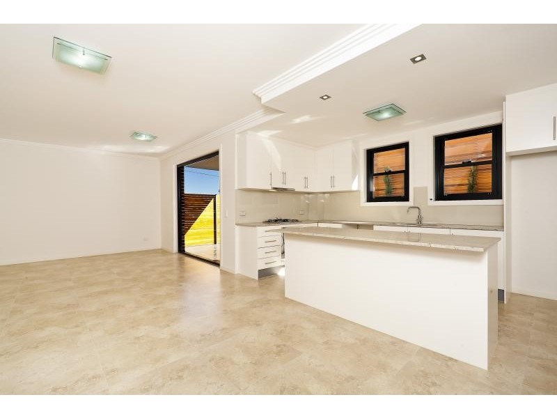 2/70 Norton Street, Ashfield NSW 2131