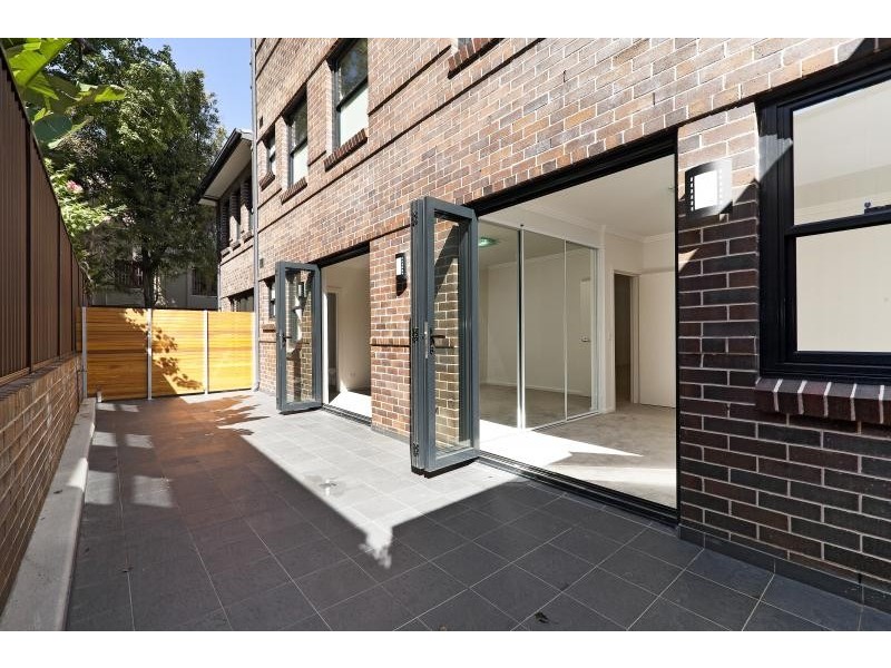 2/70 Norton Street, Ashfield NSW 2131