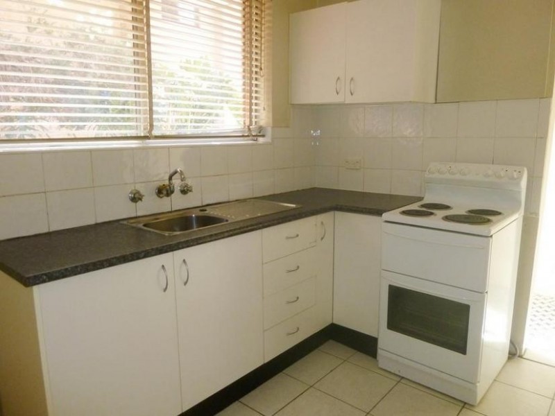 2/18 Denman Avenue, Wiley Park NSW 2195