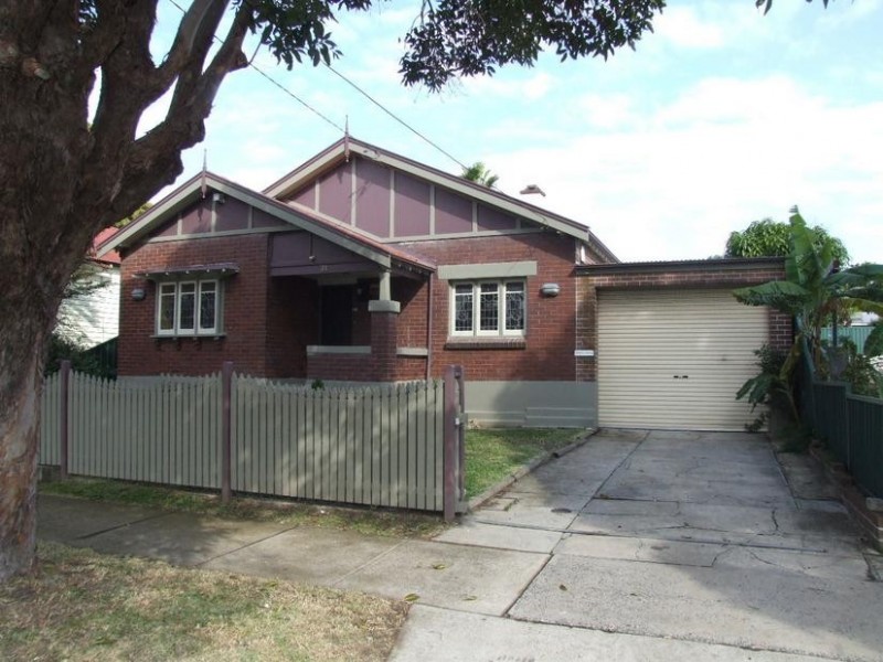31 Waverley Street, Belmore NSW 2192