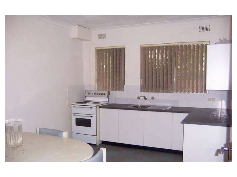 4/109 Hampden Road, Lakemba NSW 2195