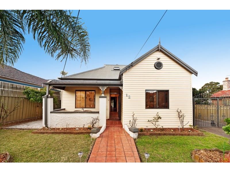 12 Chelmsford Avenue, Belmore NSW 2192