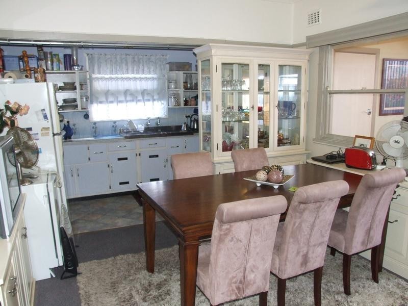 96 Chapel Street, Kingsgrove NSW 2208