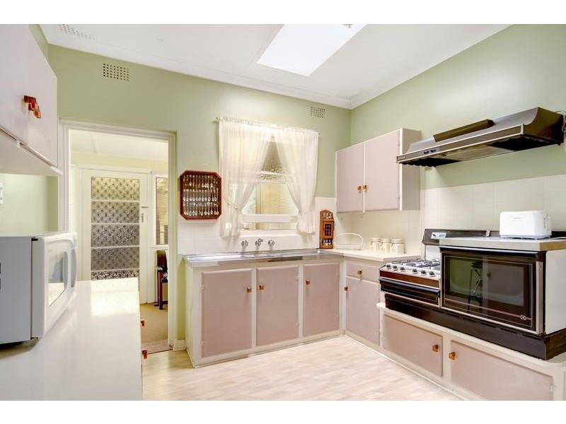 37 Margaret Street, Kingsgrove NSW 2208