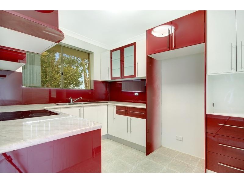 8/25 Phillip Street, Roselands NSW 2196