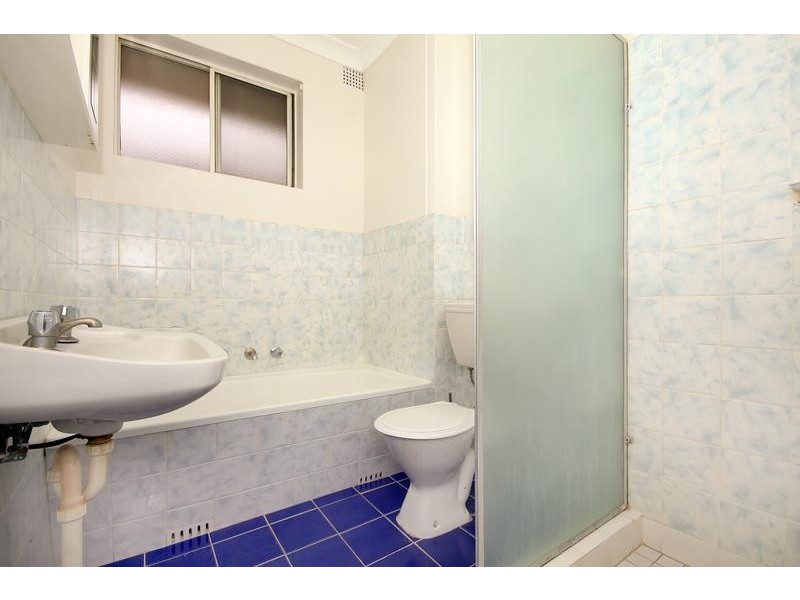 8/25 Phillip Street, Roselands NSW 2196