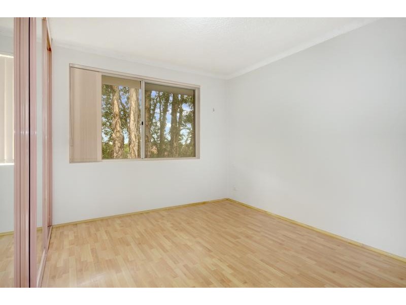 8/25 Phillip Street, Roselands NSW 2196