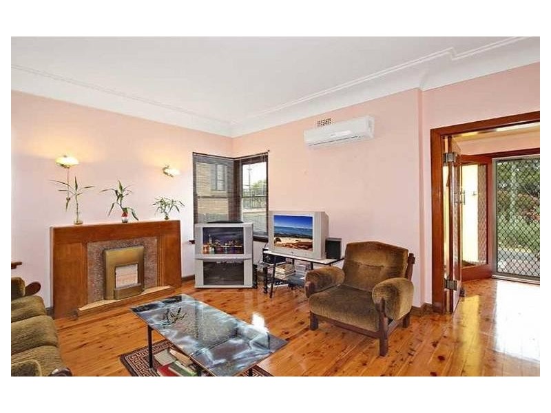 1A Arinya Street, Kingsgrove NSW 2208