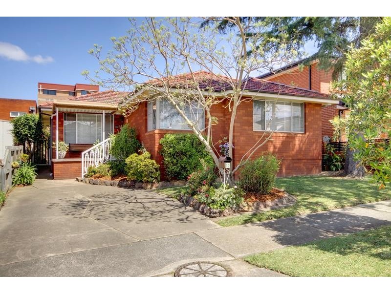10 Plimsoll Street, Belmore NSW 2192