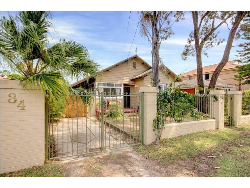 34 Napoleon Road, Greenacre NSW 2190