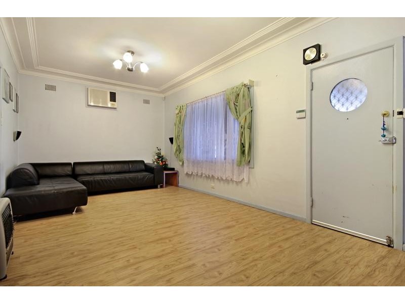 53A Benaroon Road, Belmore NSW 2192