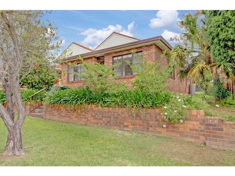7 Enoggera Road, Beverly Hills NSW 2209