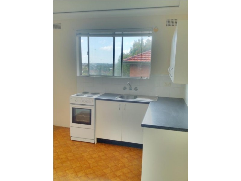 4/44 Stoddart Street, Roselands NSW 2196