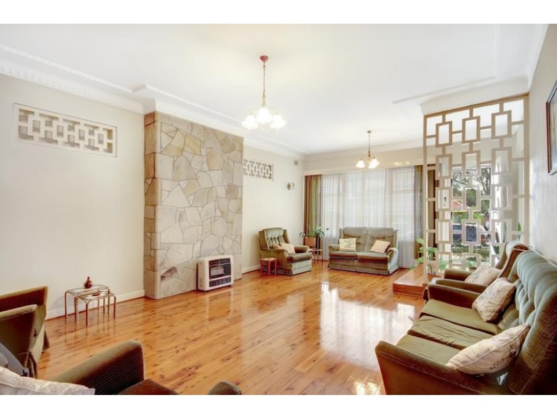 19 Passey Avenue, Belmore NSW 2192