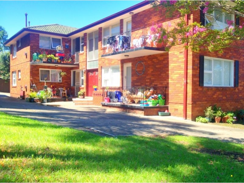 1/4 St Judes Cres, Belmore NSW 2192