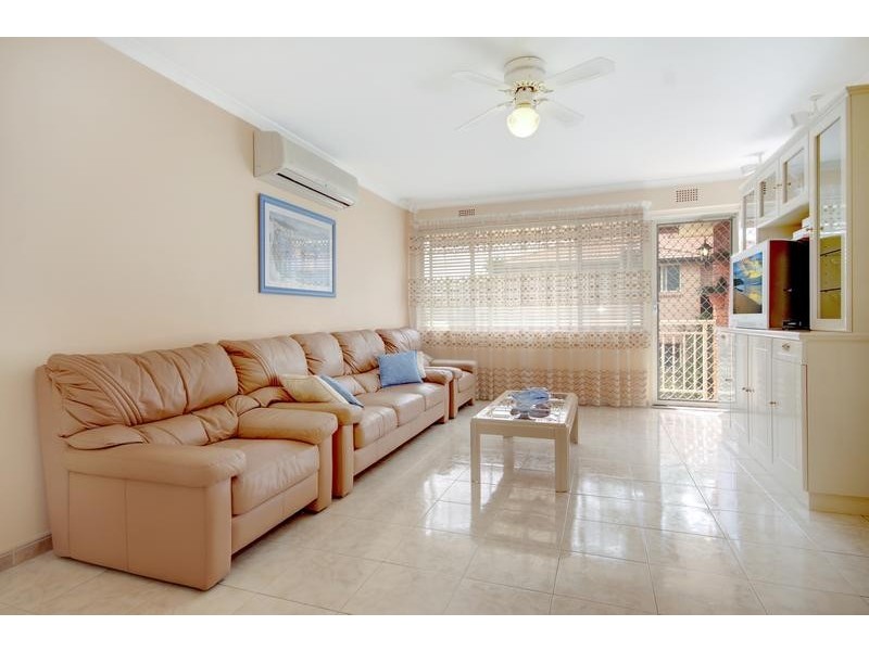 3/100 Leylands Parade, Belmore NSW 2192
