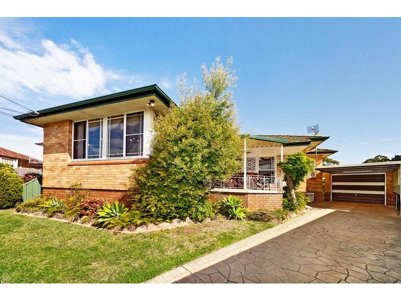 32 Eleanor Avenue, Belmore NSW 2192