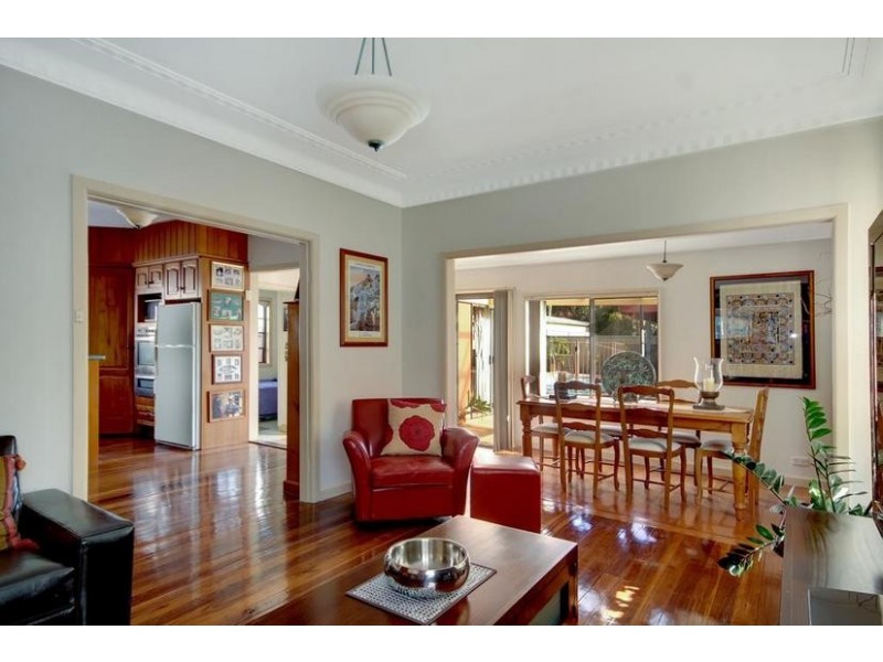 7 Rosebank Avenue, Kingsgrove NSW 2208