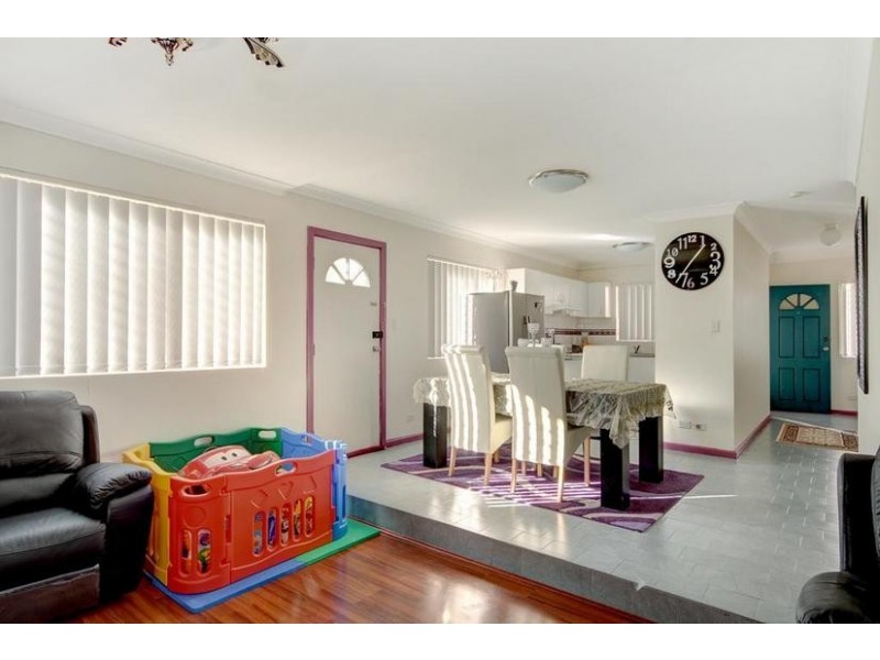 2/138 Greenacre Road, Greenacre NSW 2190
