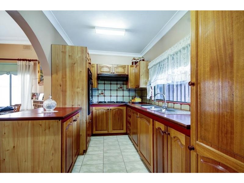 24 Platts Avenue, Belmore NSW 2192