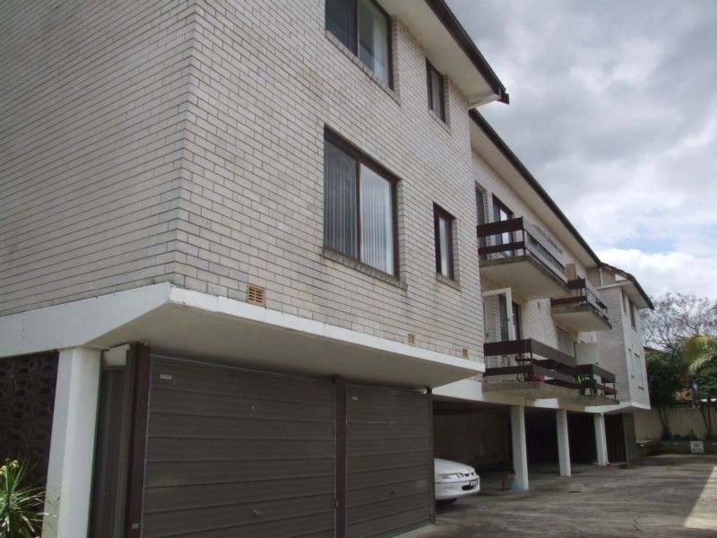 1/38-40 Flora Street, Roselands NSW 2196