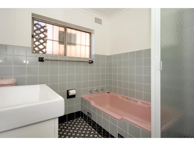 6/100 Leylands Parade, Belmore NSW 2192