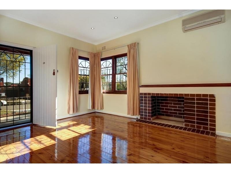 29 Cleary Avenue, Belmore NSW 2192