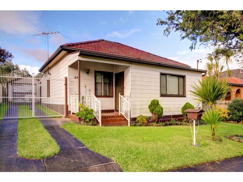 24 Platts Avenue, Belmore NSW 2192