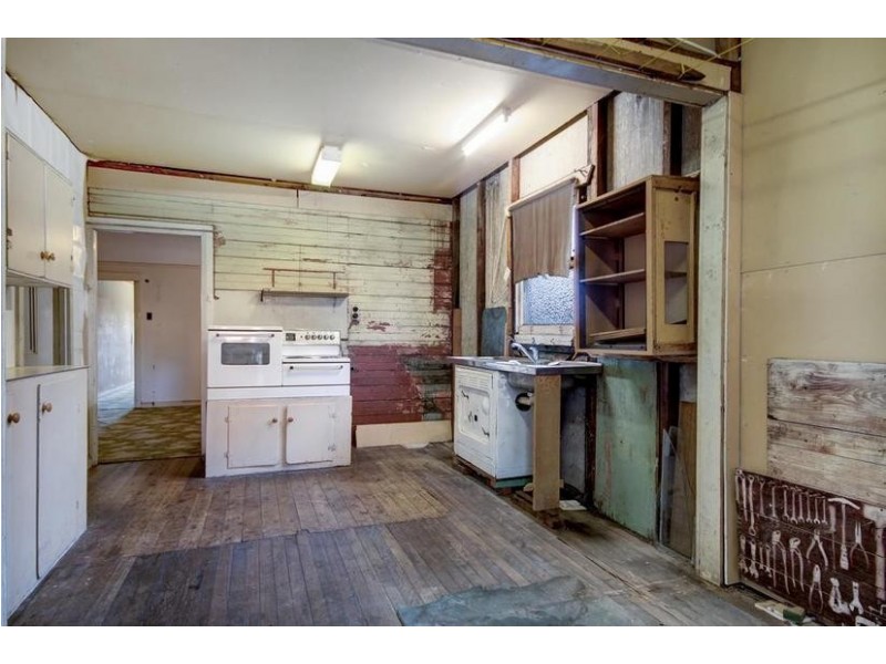 44 Ninth Avenue, Campsie NSW 2194