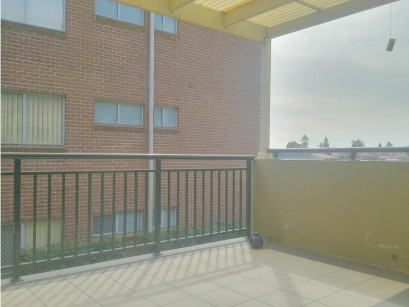 11/818 Canterbury Road, Roselands NSW 2196