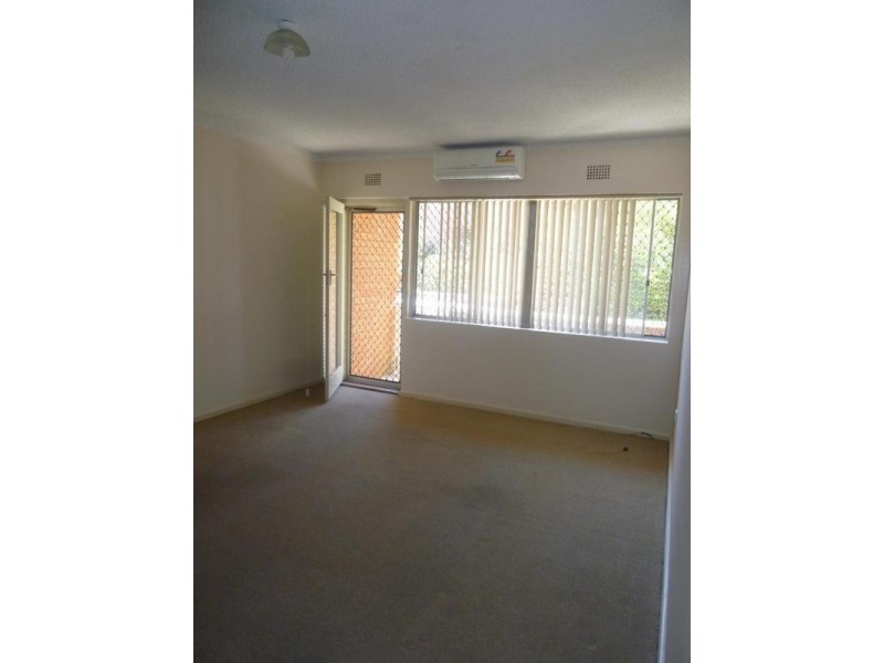 2/100 Leylands Parade, Belmore NSW 2192