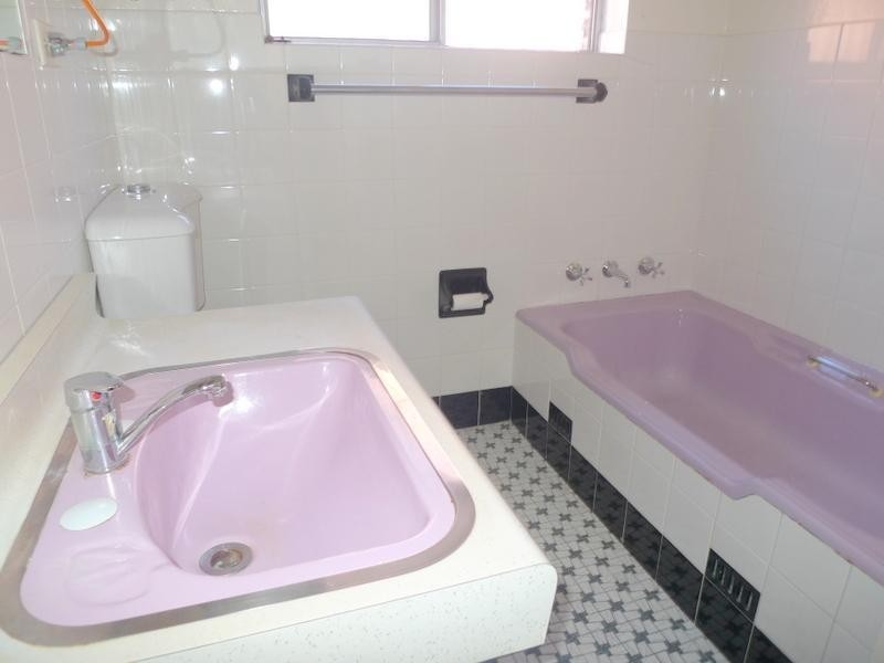 2/100 Leylands Parade, Belmore NSW 2192