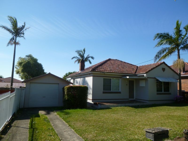 41 TURTON AVENUE, Clemton Park NSW 2206