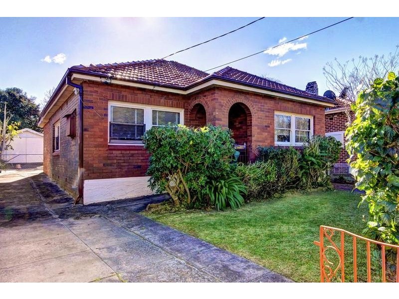 37 Paxton Avenue, Belmore NSW 2192