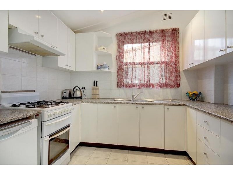 2 Kennedy Avenue, Belmore NSW 2192