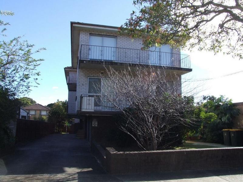 4/1 Lucerne Street, Belmore NSW 2192