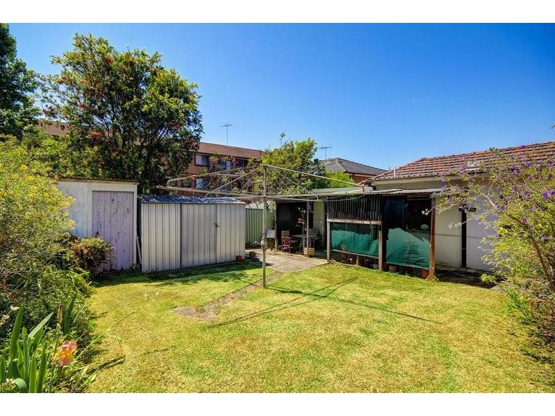 11 Myers Street, Roselands NSW 2196